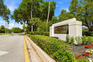 9502 Chapman Oak Court, Palm Beach Gardens, FL 33410
