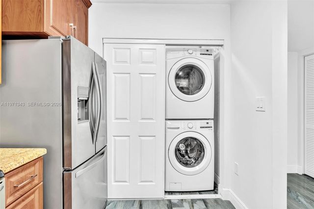 8900 Collins Ave 304, Surfside, FL 33154