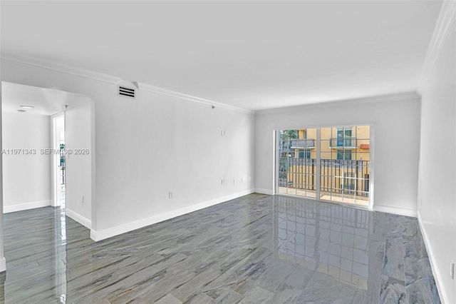 8900 Collins Ave 304, Surfside, FL 33154