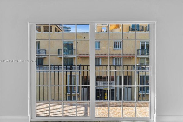 8900 Collins Ave 304, Surfside, FL 33154