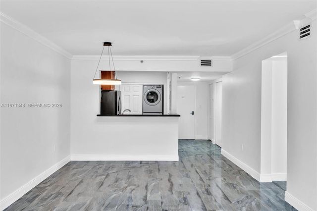 8900 Collins Ave 304, Surfside, FL 33154