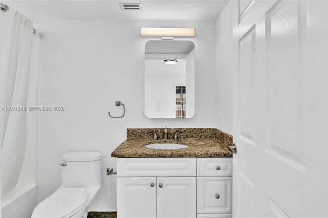 8900 Collins Ave 304, Surfside, FL 33154