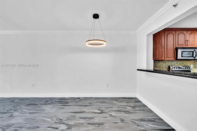 8900 Collins Ave 304, Surfside, FL 33154