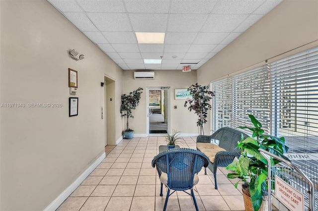 8900 Collins Ave 304, Surfside, FL 33154