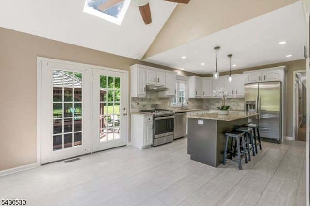 16 Knollcroft Rd, Bernards Twp., NJ 07920