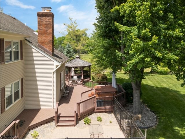 16 Knollcroft Rd, Bernards Twp., NJ 07920