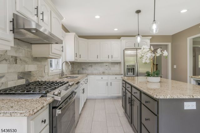 16 Knollcroft Rd, Bernards Twp., NJ 07920