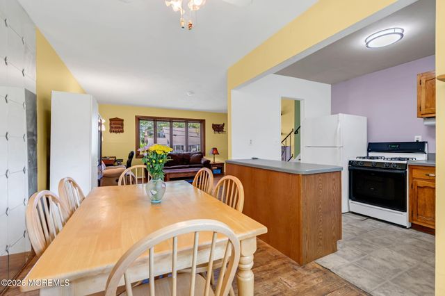 5 Hawaii Road, Jackson, NJ 08527