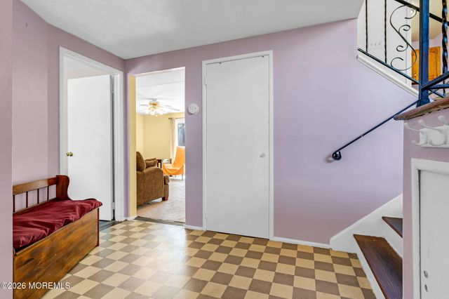 5 Hawaii Road, Jackson, NJ 08527