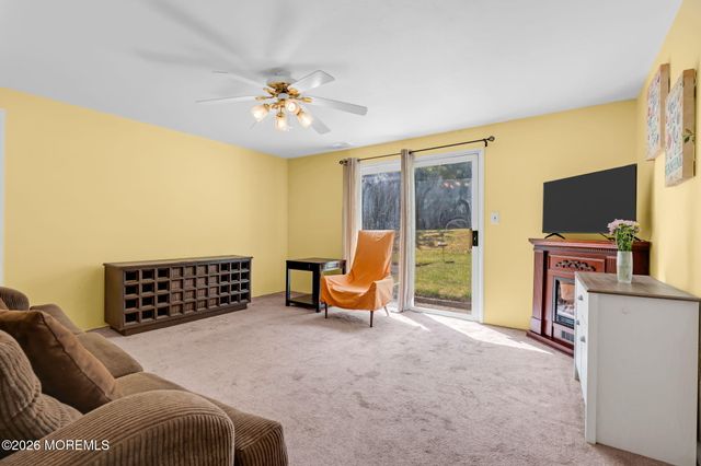 5 Hawaii Road, Jackson, NJ 08527