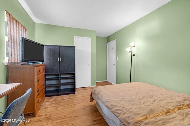 5 Hawaii Road, Jackson, NJ 08527