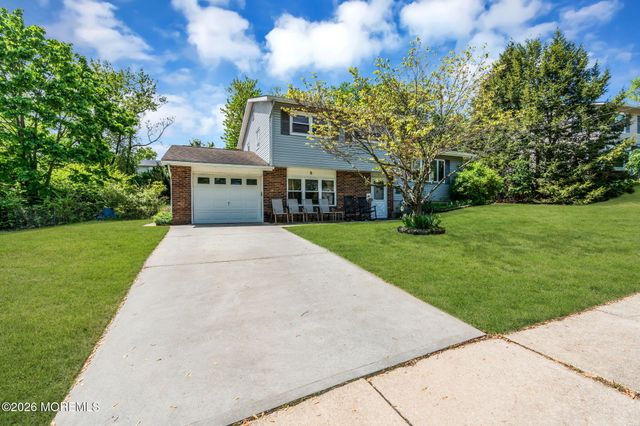 5 Hawaii Road, Jackson, NJ 08527