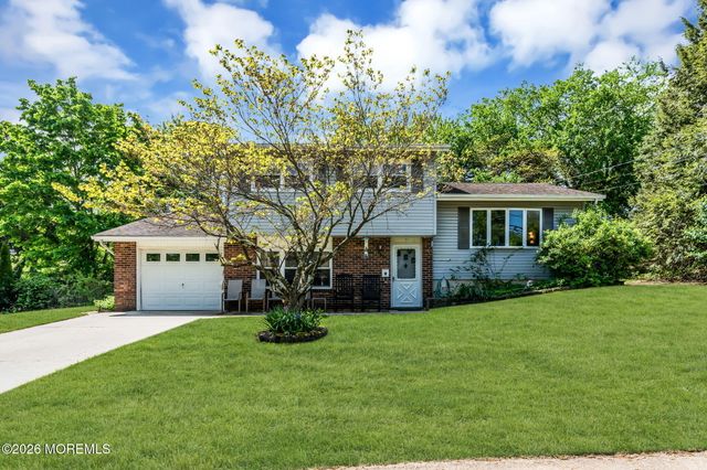 5 Hawaii Road, Jackson, NJ 08527