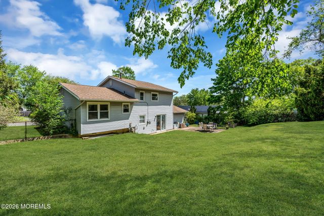 5 Hawaii Road, Jackson, NJ 08527