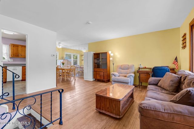 5 Hawaii Road, Jackson, NJ 08527