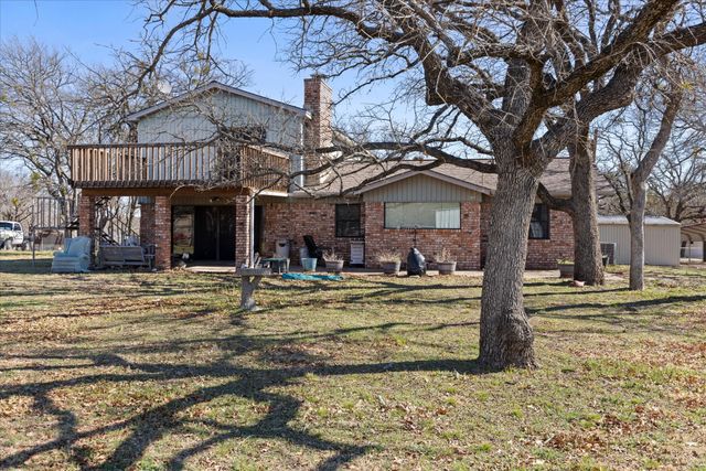393 Kennon Circle, Palo Pinto, TX 76484