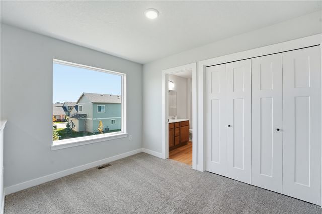 235 NW Waverly Drive, Waukee, IA 50263