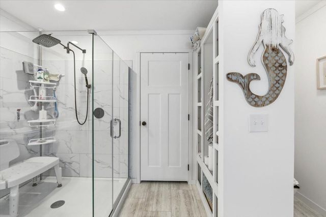 38 Oak Ridge Lane, Bennington, VT 05201