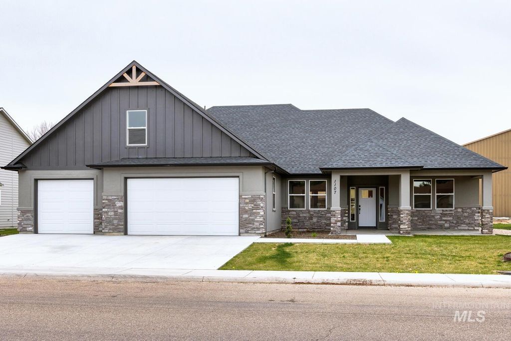 1107 W Blaine Ave, Nampa, ID 83651