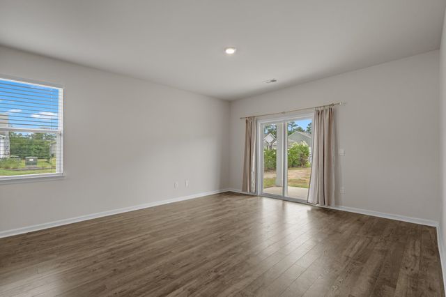 501 Hogwart Ln., Longs, SC 29568