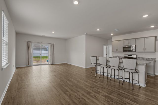 501 Hogwart Ln., Longs, SC 29568