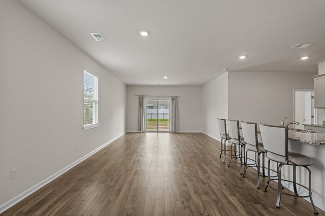 501 Hogwart Ln., Longs, SC 29568