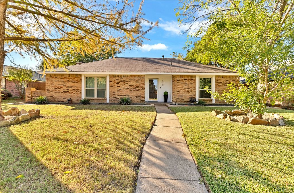 3510 Malinda Lane, Rowlett, TX 75088