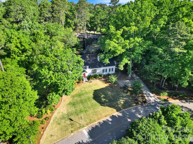 537 Briarwood Road, Lancaster, SC 29720