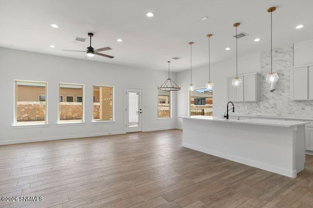 1112 Steel Hill, Santa Teresa, NM 88008