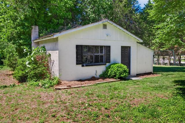 2405 Oak Ridge Road, Oak Ridge, NC 27310