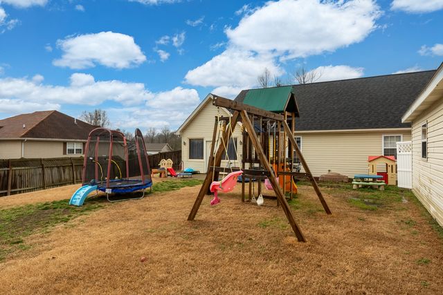 1211 Mockingbird Lane, Carterville, IL 62918