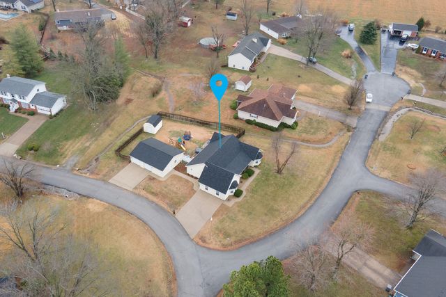 1211 Mockingbird Lane, Carterville, IL 62918