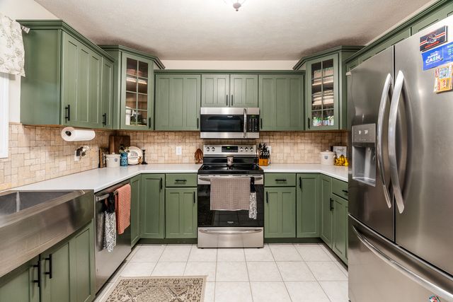 1211 Mockingbird Lane, Carterville, IL 62918