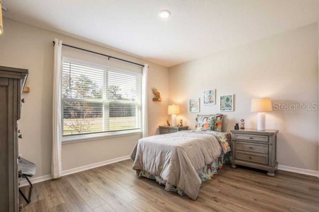 Image 13 of property listing at 593 BROADOAK DRIVE, Dundee, FL 33838