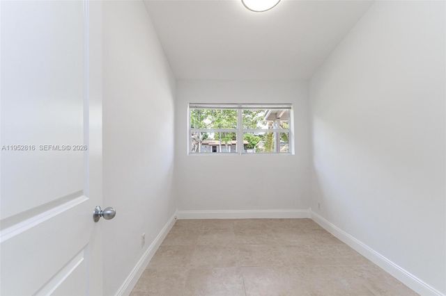 1032 SW 22nd Ter, Fort Lauderdale, FL 33312