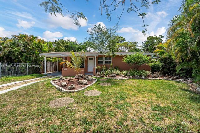 1032 SW 22nd Ter, Fort Lauderdale, FL 33312