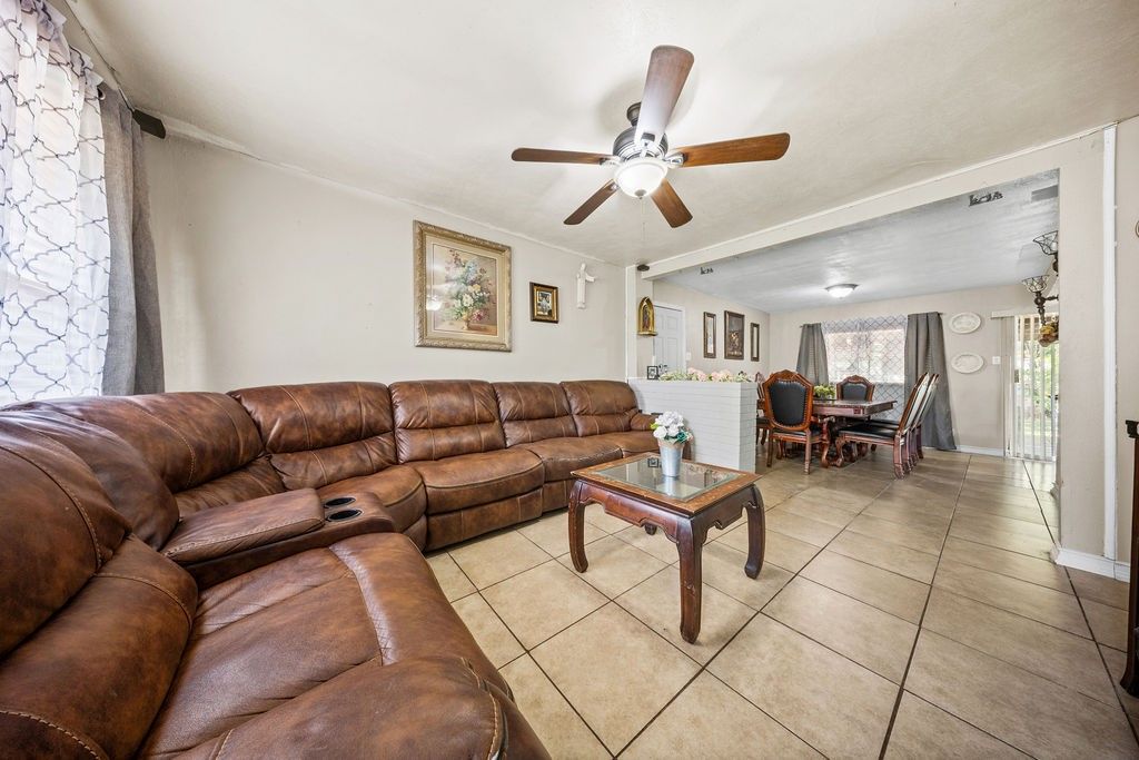 2519 Plaza Street, Arlington, TX 76010 — photo 4