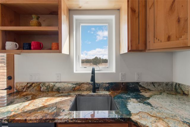 4 Herrada Court, Santa Fe, NM 87508