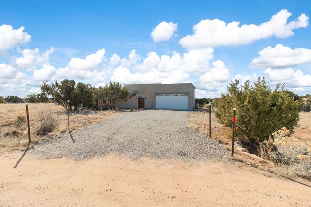 4 Herrada Court, Santa Fe, NM 87508