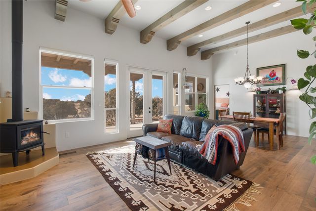 4 Herrada Court, Santa Fe, NM 87508