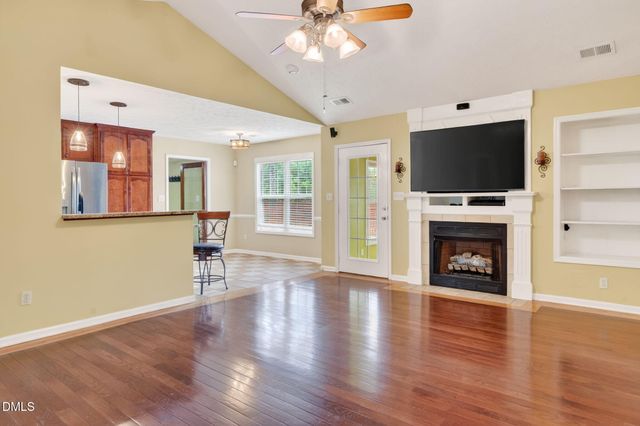 4552 Canasta Court, Hope Mills, NC 28348