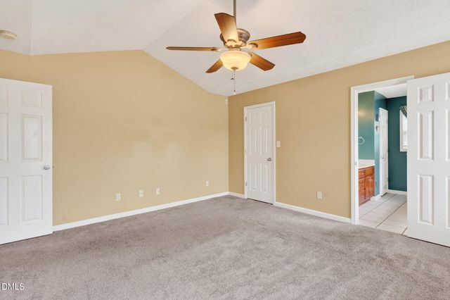 4552 Canasta Court, Hope Mills, NC 28348