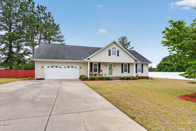 4552 Canasta Court, Hope Mills, NC 28348