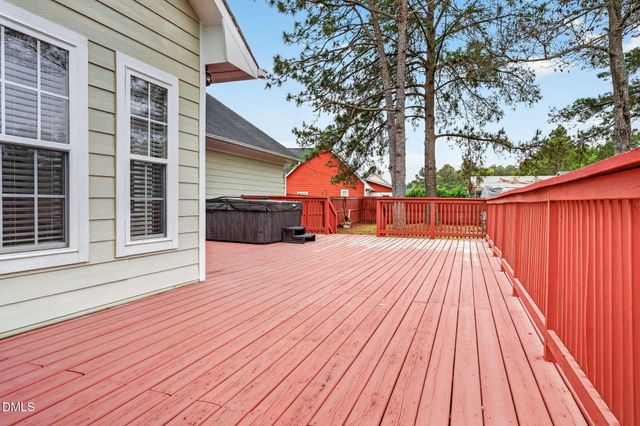 4552 Canasta Court, Hope Mills, NC 28348