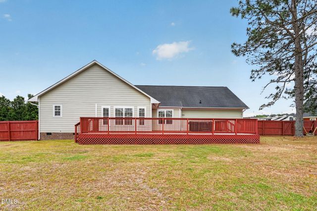 4552 Canasta Court, Hope Mills, NC 28348