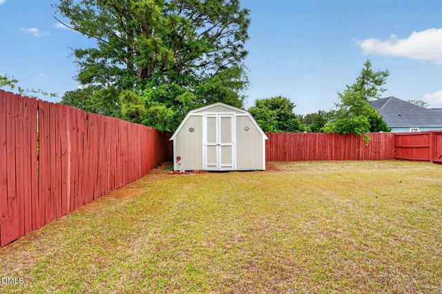 4552 Canasta Court, Hope Mills, NC 28348