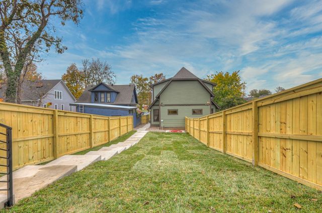 821B Acklen Ave, Nashville, TN 37203