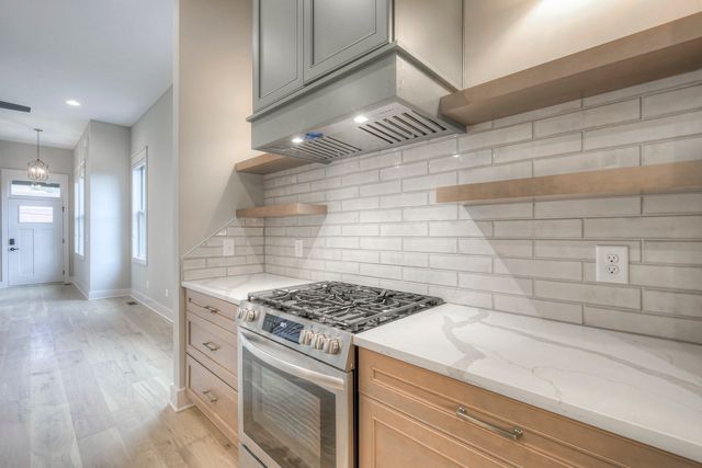 821B Acklen Ave, Nashville, TN 37203