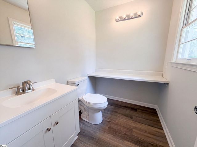 404 W Yellow Wood Drive, Simpsonville, SC 29680