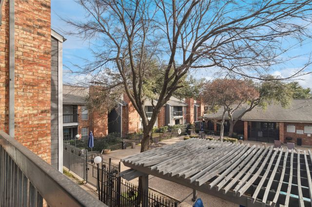 18333 Roehampton Drive 224, Dallas, TX 75252